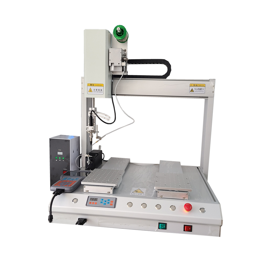 Double station soldering machine
