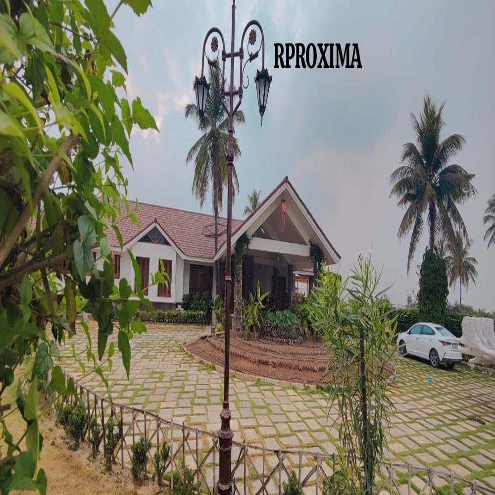 4 meter decorative antique pole 