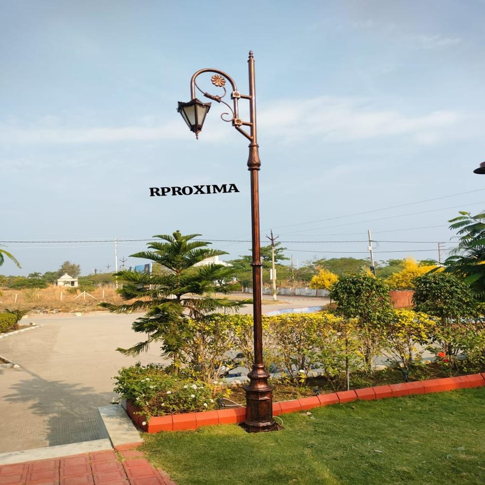 4 meter decorative antique pole 