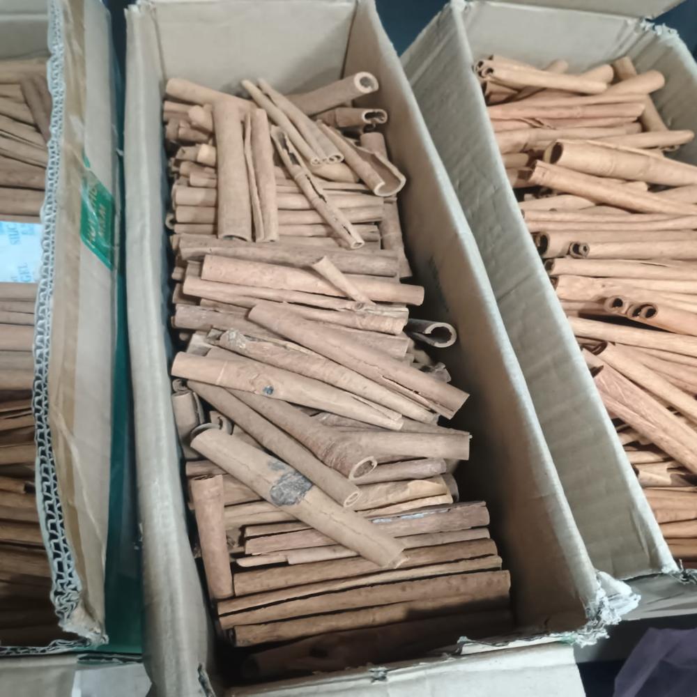 Export-Quality Premium Ceylon Cinnamon Sticks (True Dalchini Quills)