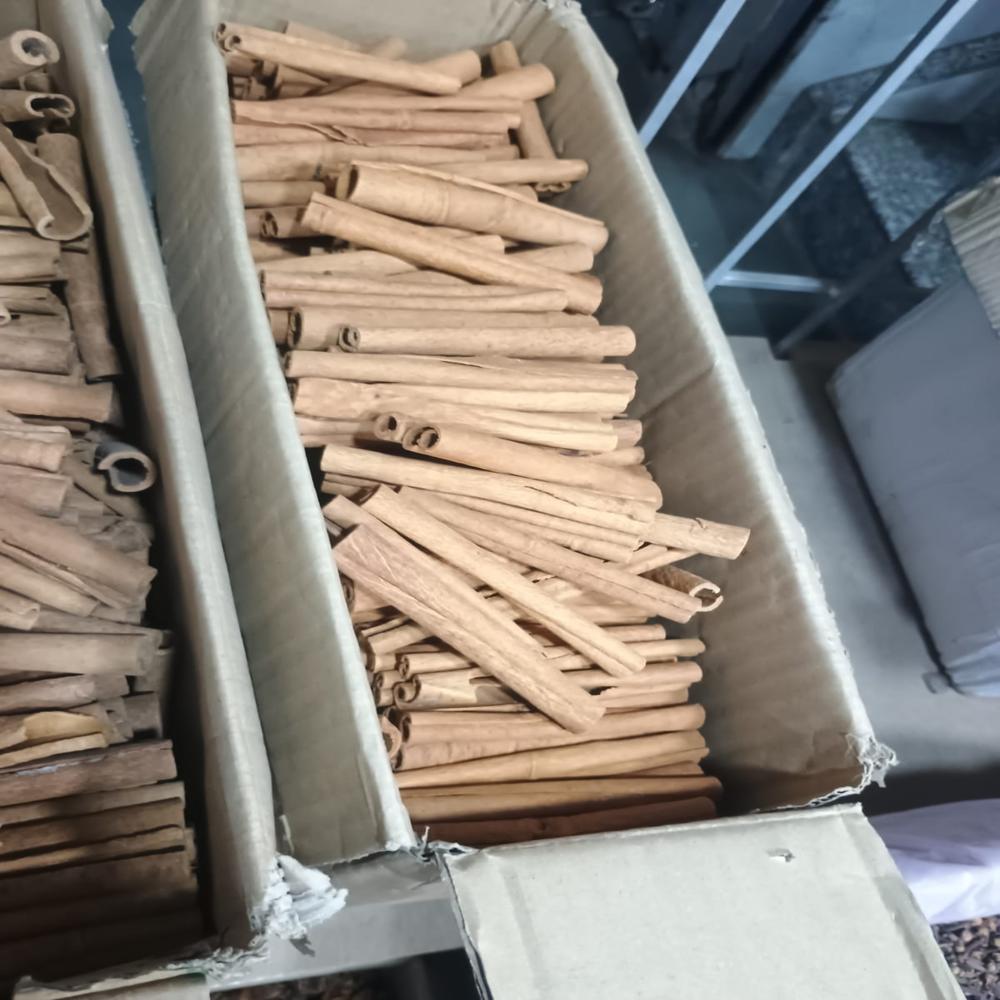Export-Quality Premium Ceylon Cinnamon Sticks (True Dalchini Quills)