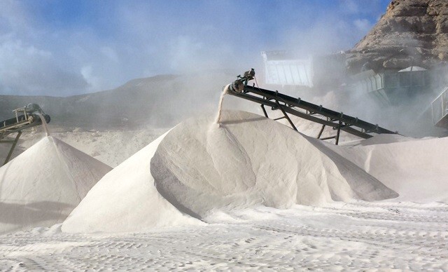 White Silica Sand