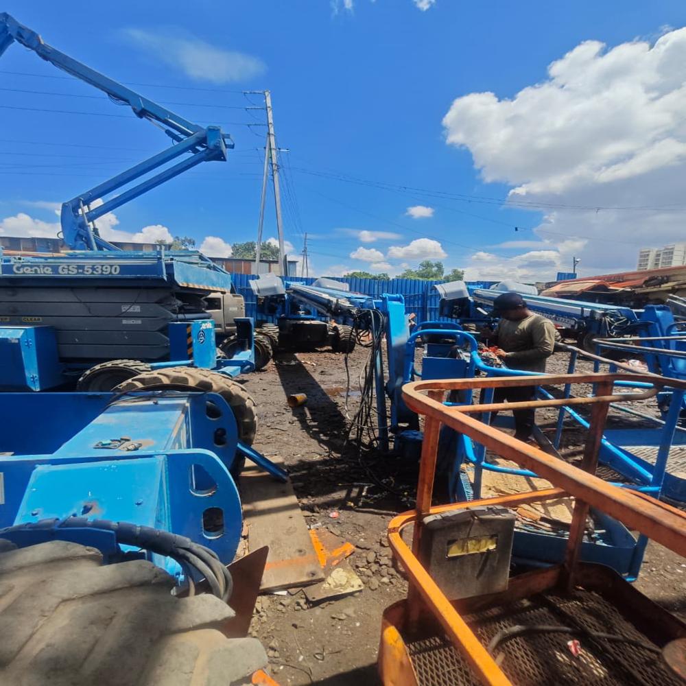 Boom Lift Assemble Service