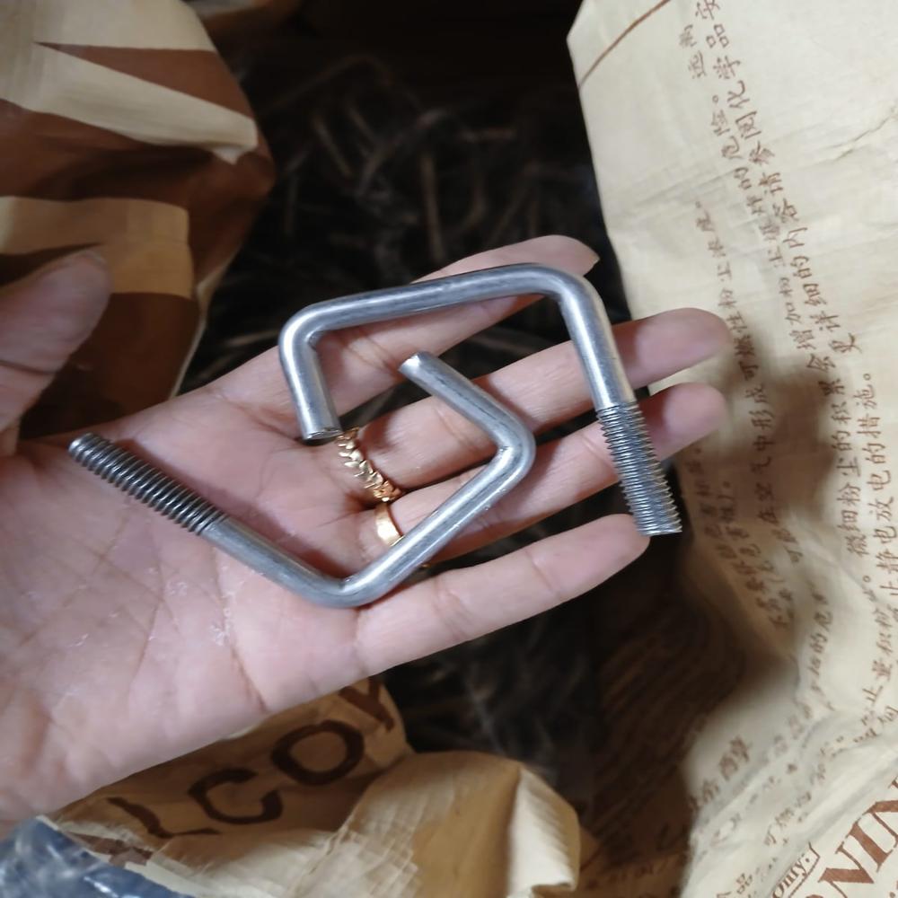 J Bolt 40*40 - Color: Silver