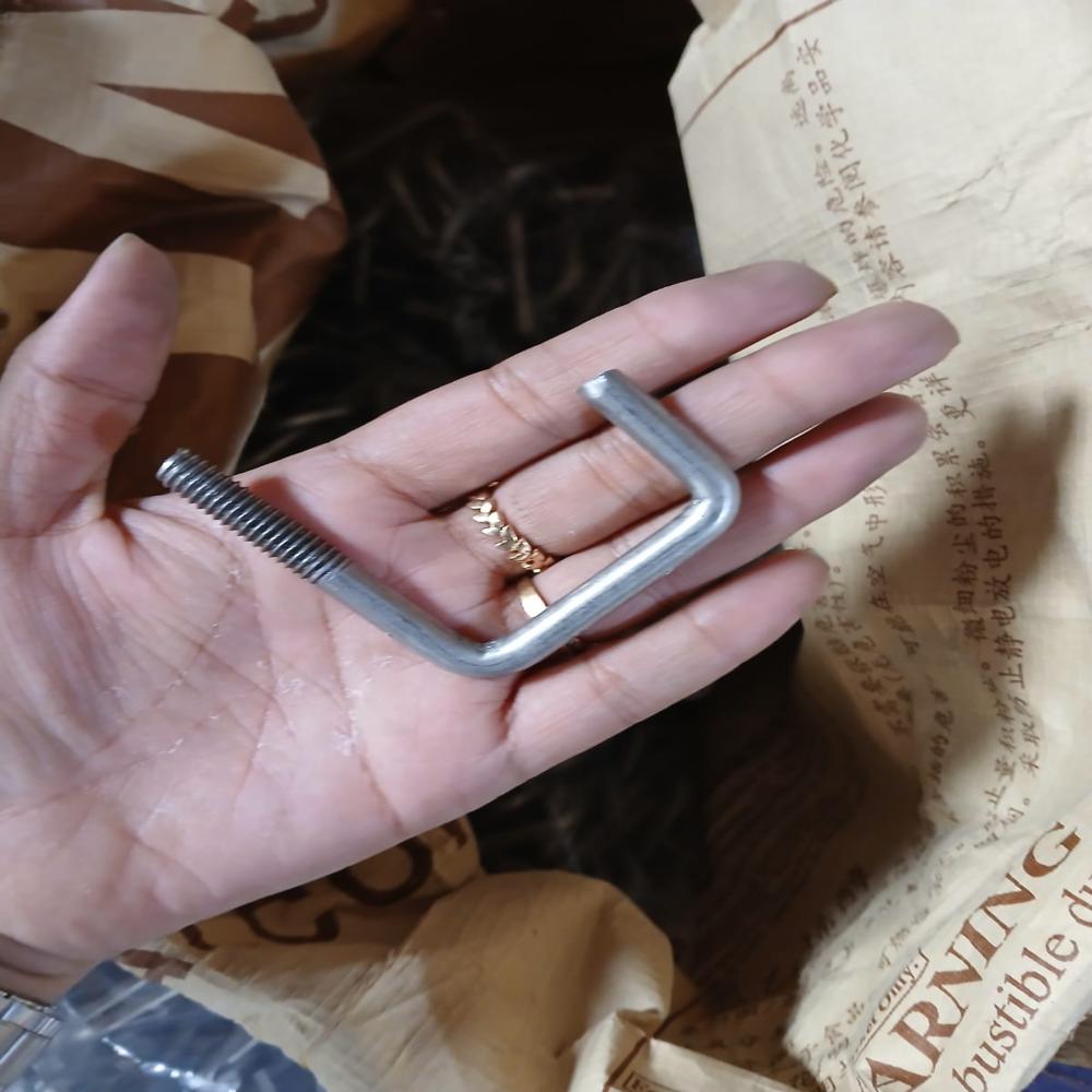 J Bolt 40*40 - Color: Silver