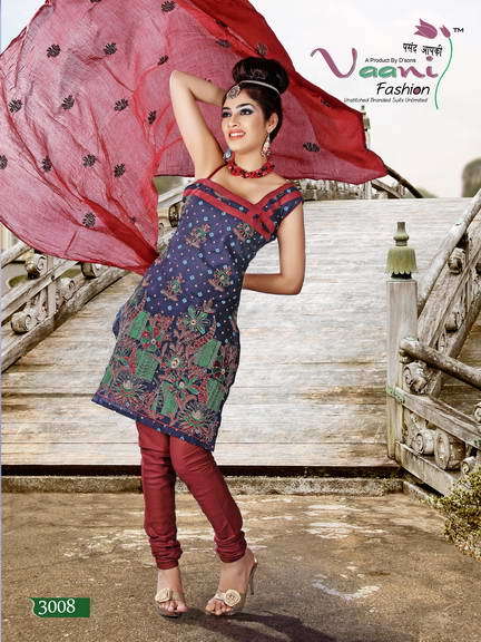 नीला और लाल इंडियन अनस्टिच्ड लेडीज़ सूट
