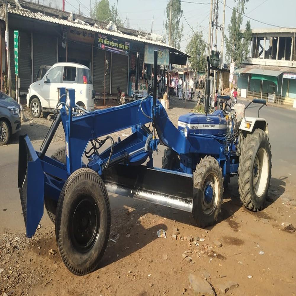 Farmtrac Tractor Grader - Color: Blue