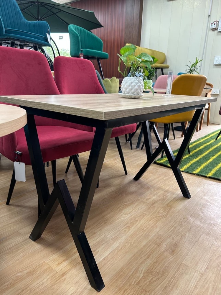 Restaurant table
