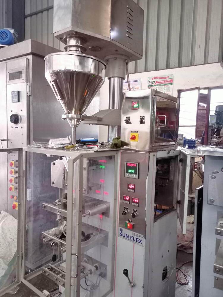 ECONOMIC 4 SIDE SEAL PACKING MACHINE (MODEL SUNFLEX 4SAG-200)