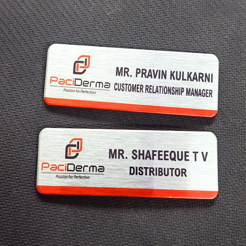 Executive Metal Name Badges - Feature: Magnetic