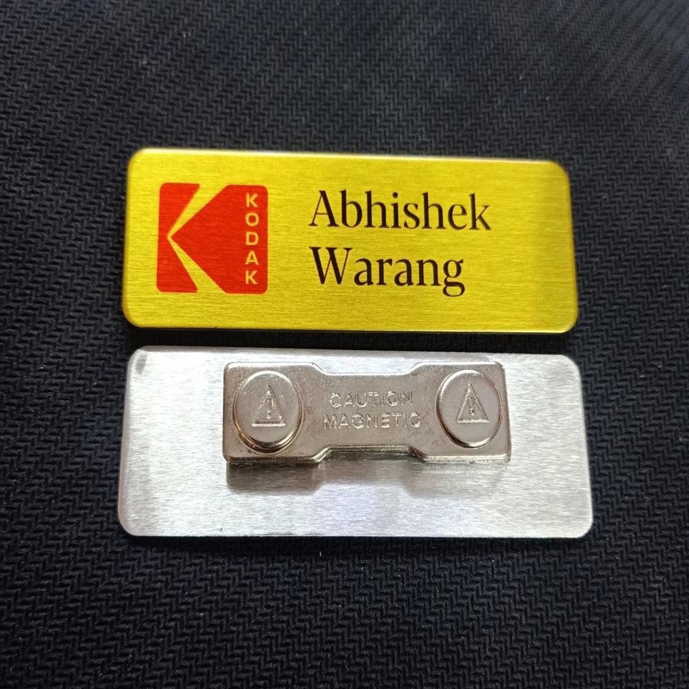 Executive Metal Name Badges - Feature: Magnetic