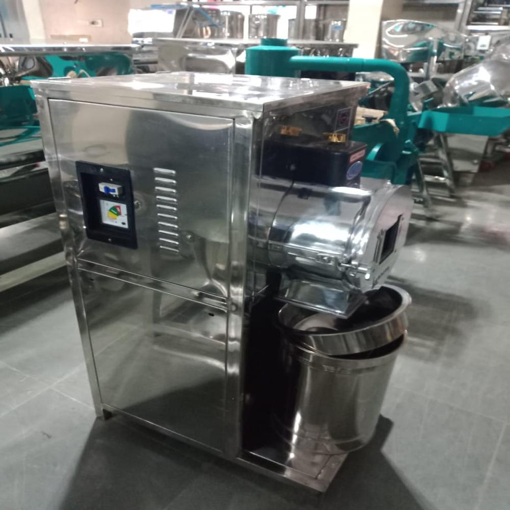 MILLING MACHINE