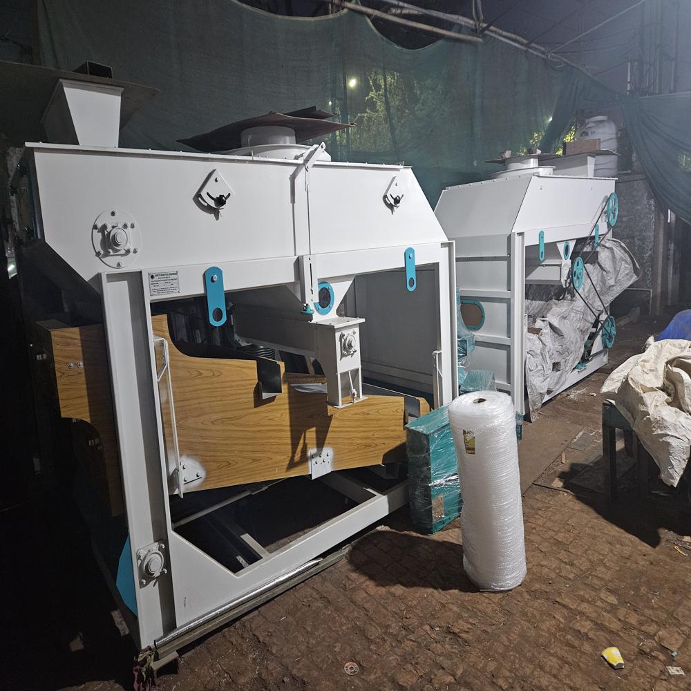 GRAIN SEED PRE CLEANER MACHINE