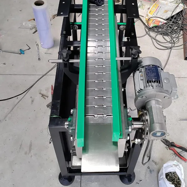 Chain Conveyors - Features: High Strength