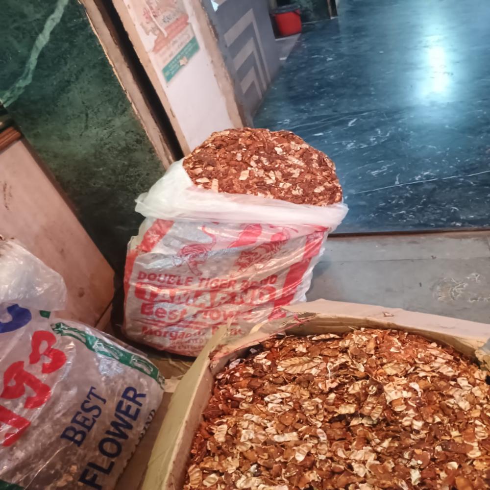 Export-Quality Premium Light Brown Seedless Tamarind (Fresh Imli Pulp) - Bulk Carton Pack