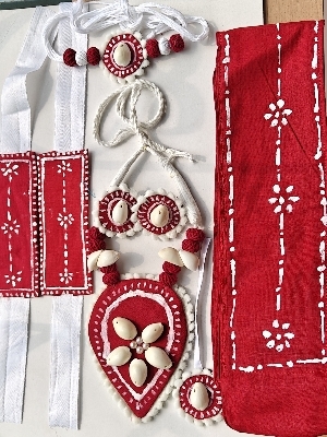 Rabindra Nritya Costume Jewellery - Earrings Type: Stud Earrings