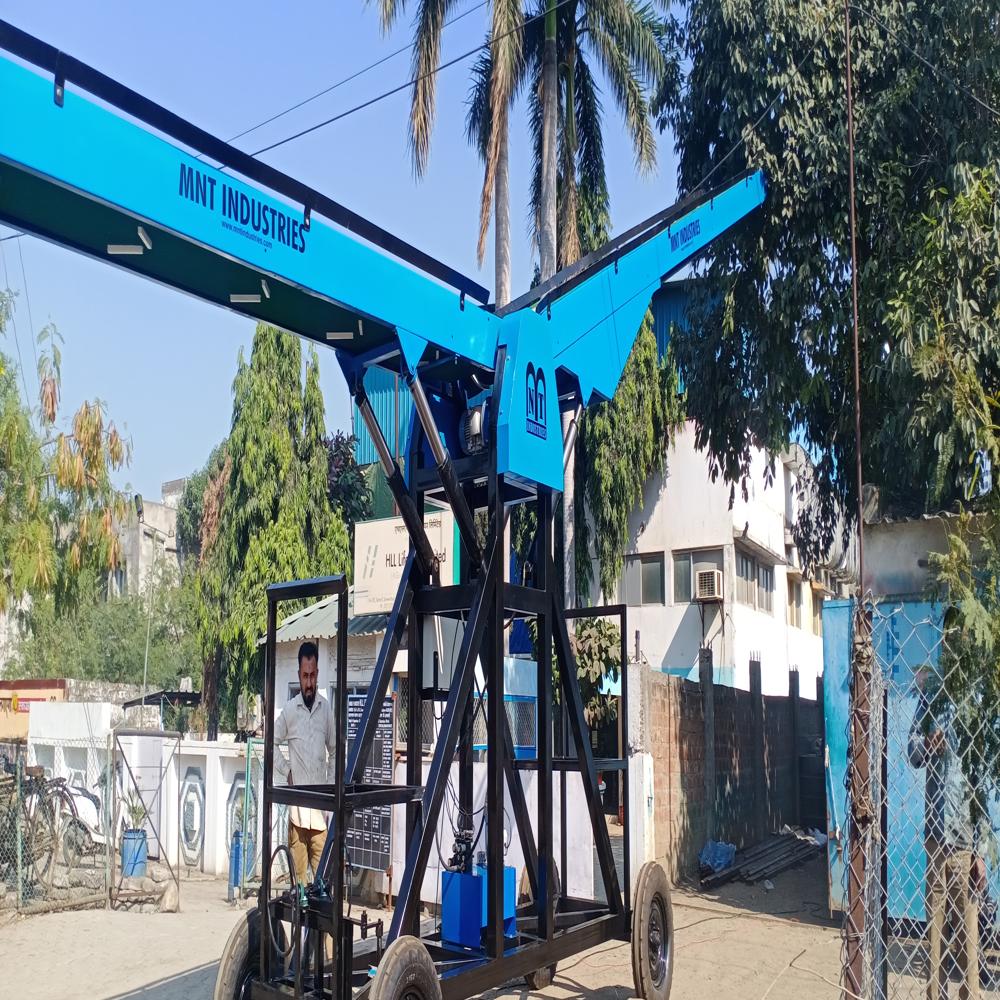 Double arm conveyor
