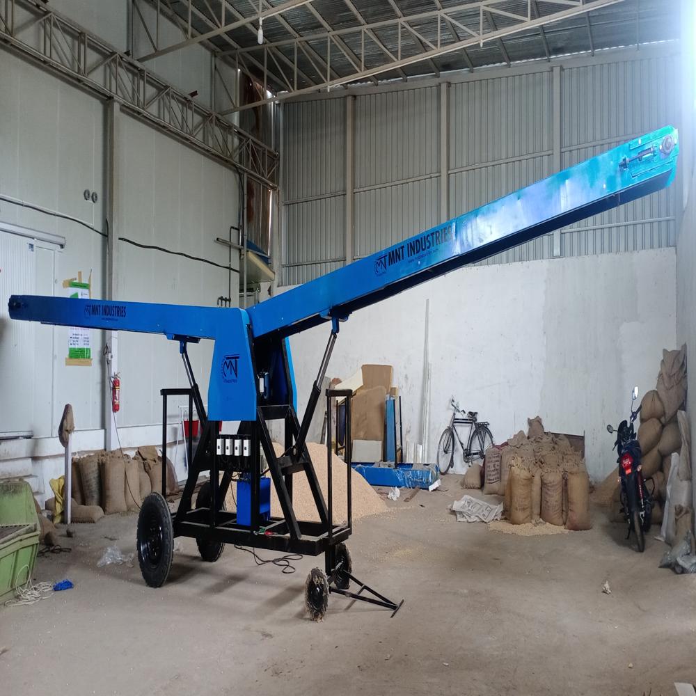 Double arm truck loading and unloading