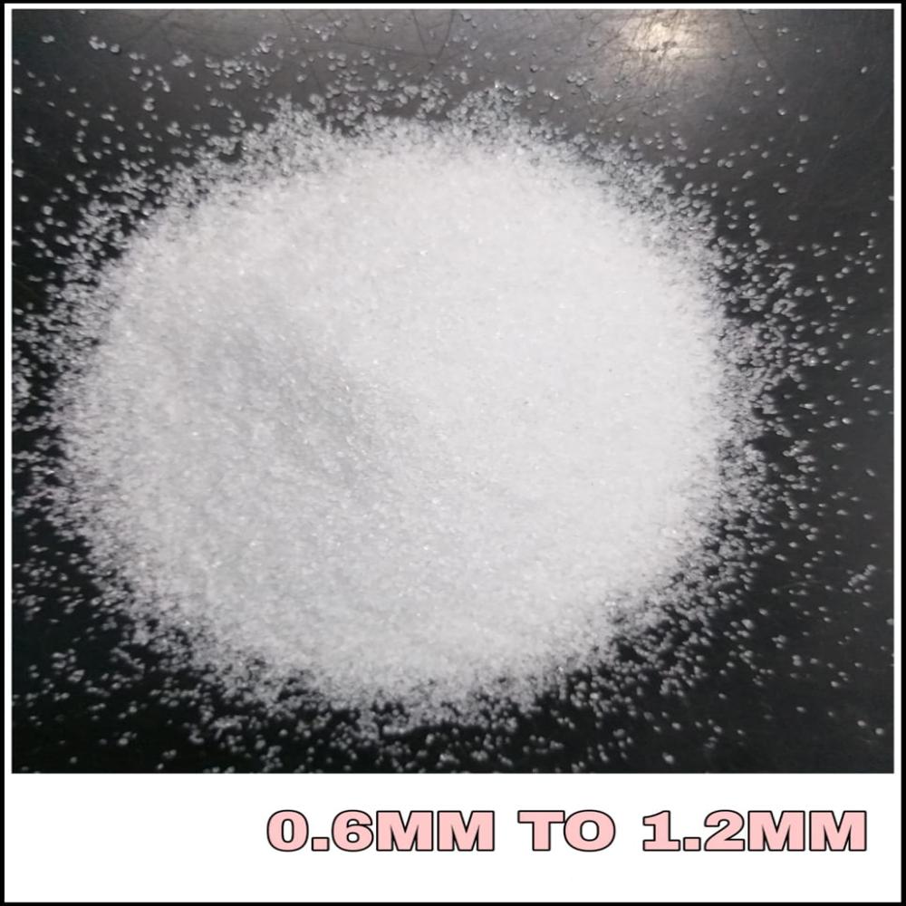 Natural White Quartz Silica Sand for Industrial Purposes and Decorative Constructions in Bulk