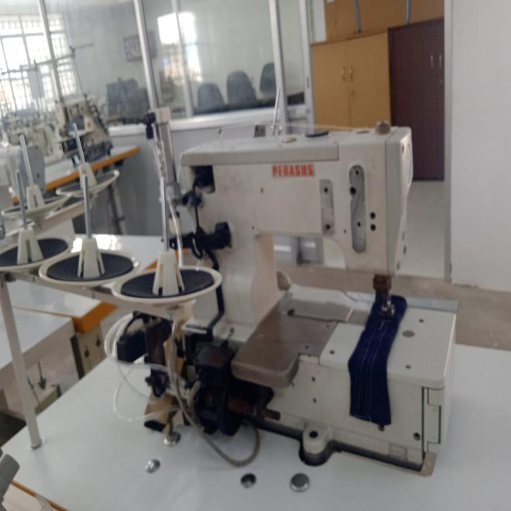 PEGASUS W1500N FLATBED FLATLOCK SEWING  MACHINE
