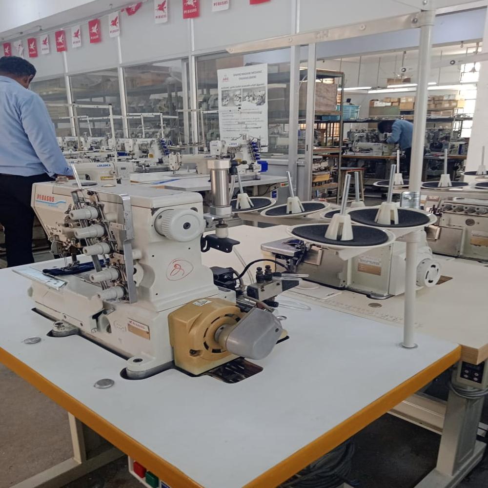 PEGASUS W1500N FLATBED FLATLOCK SEWING  MACHINE