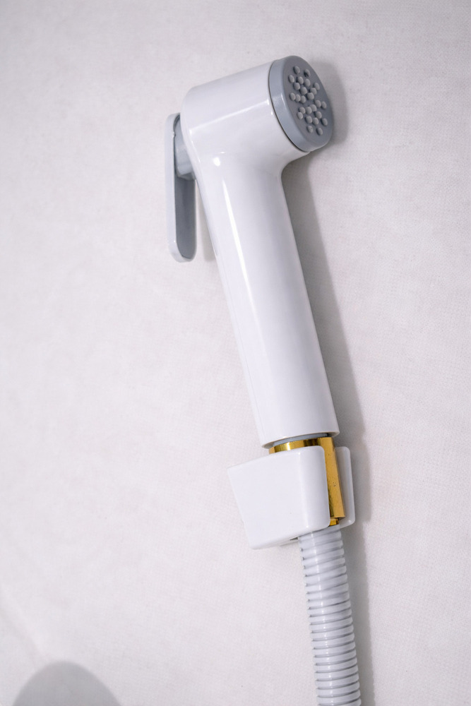 White Dorvin Health Faucet (ABS)