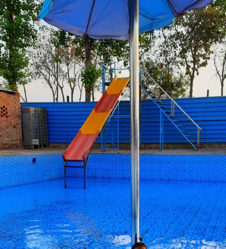 Playground Slide - Capacity: 50 Kg