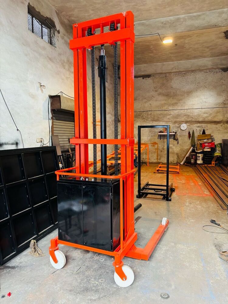 Battery Operated Hydraulic Stackers