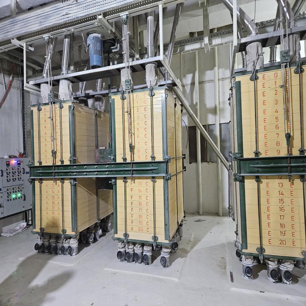 FINE WHEAT FLOUR SIFTER MACHINE