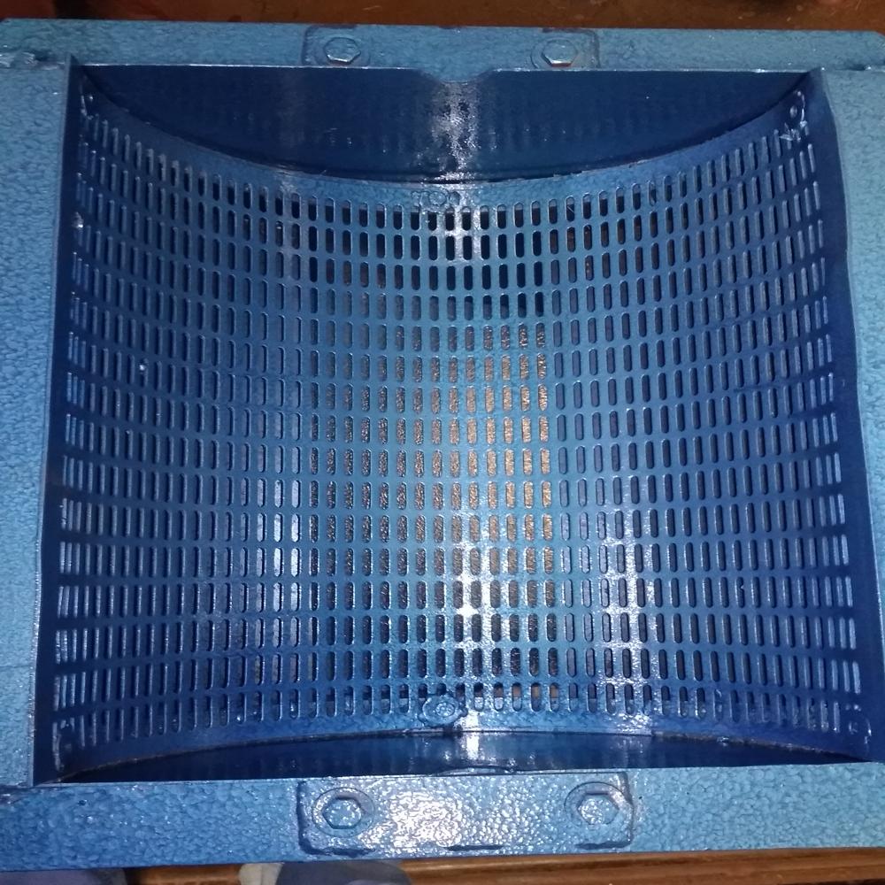 Neem Seed Decorticator - Automatic Grade: Semi-automatic