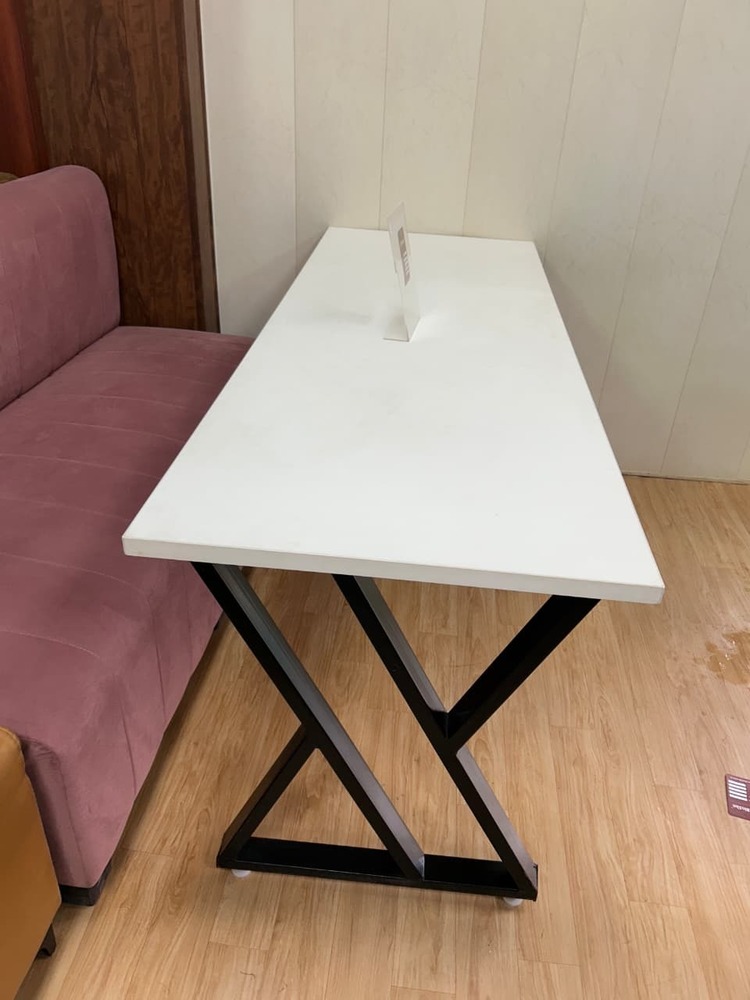 Restaurant and cafe Table