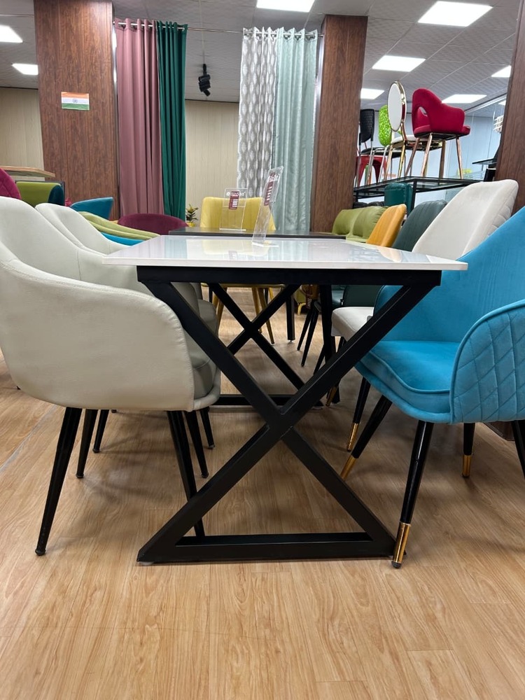 Restaurant and cafe Table