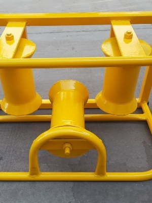 Corner roller