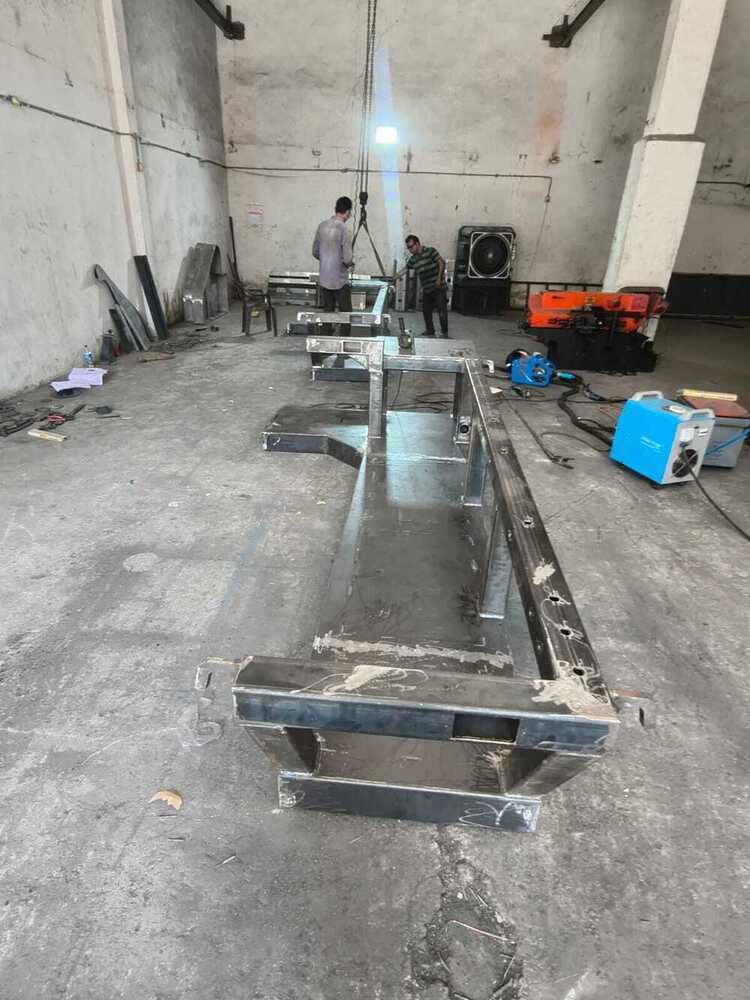 Plastic reprocessing machine base structure