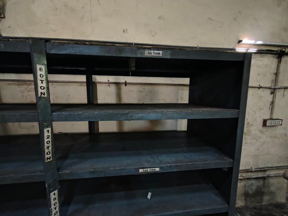 Storage rack - with customisation
