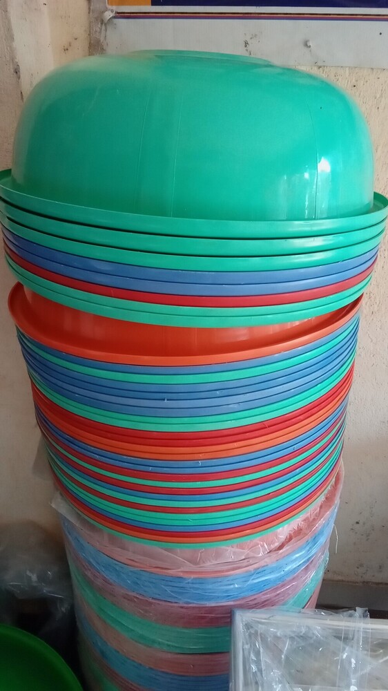 Plastic Tubs