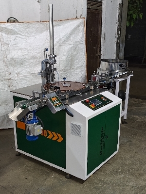 Single Head Cap Wad Inserting Machine
