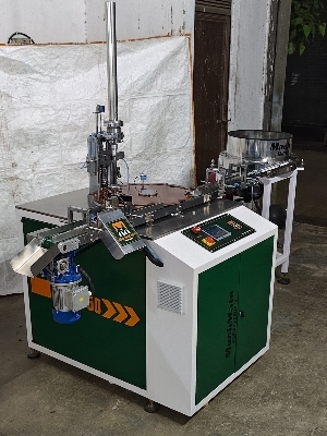 Cap Wad Inserting Machine