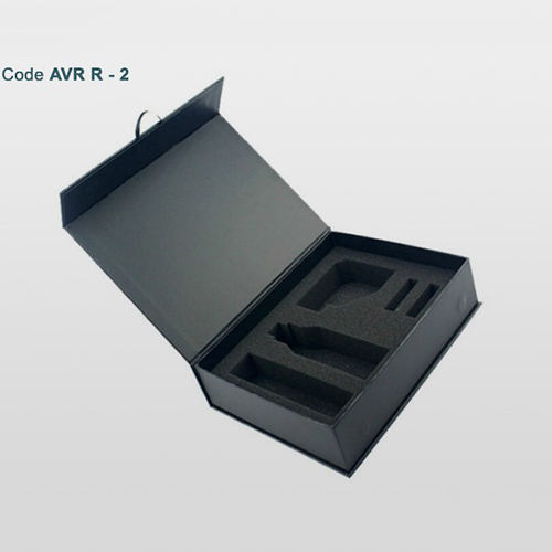 Luxury Magnetic Lock Rigid Box - Finishing: Matte Lamination