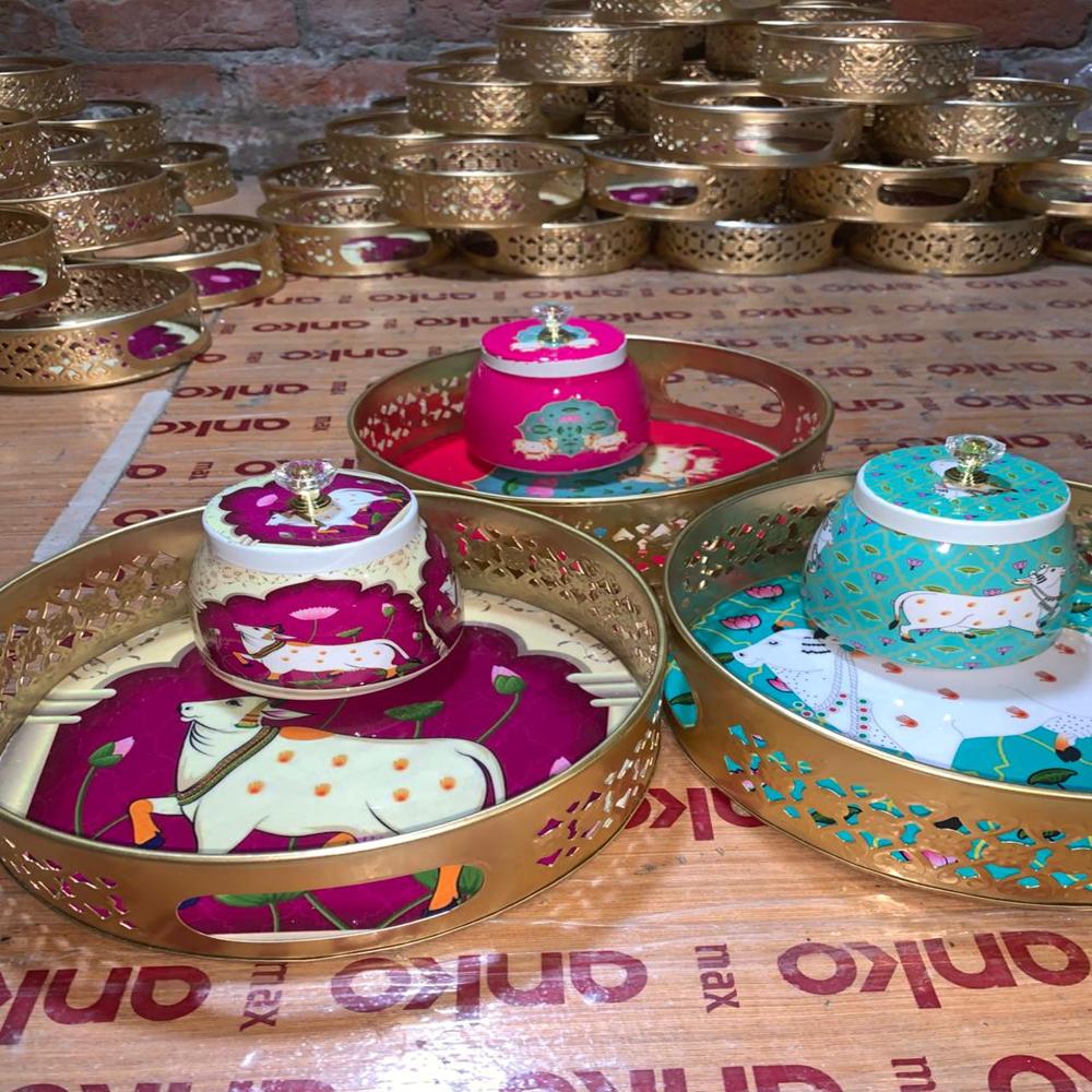 Ceramic Jar & Tray - Design Type: Traditional