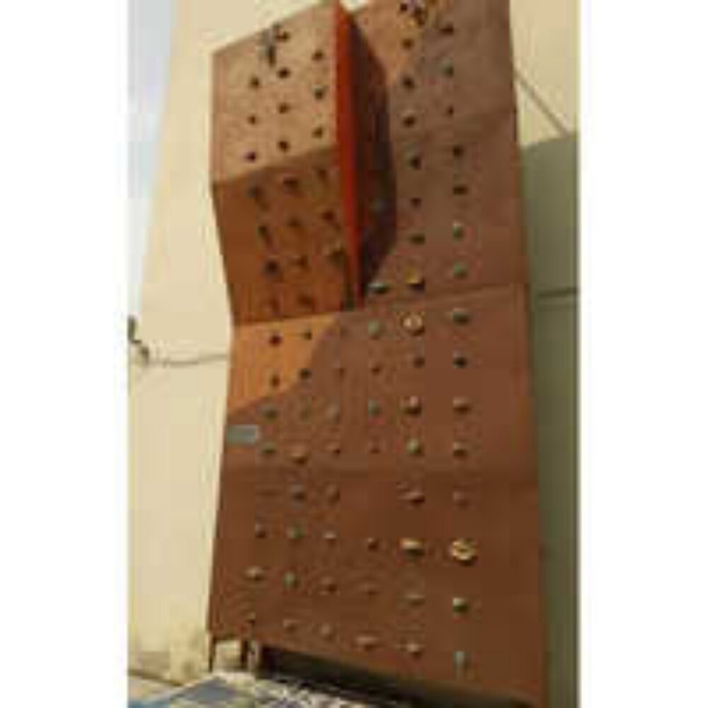 Artificial Climbing Wall - Application Areas: Adventure & Trekking