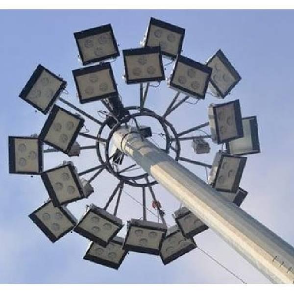 High Mast Pole - Color: Silver