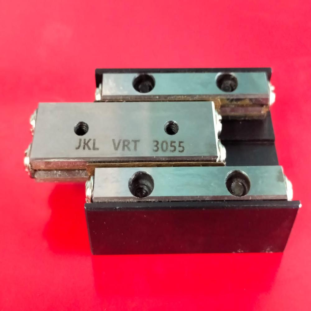 VRT 3055 CROSS ROLLER TABLE