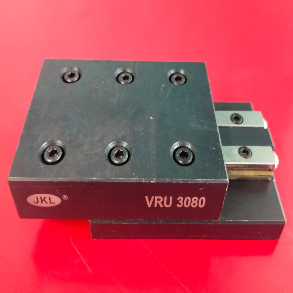 VRU 3080-CROSS ROLLER TABLE