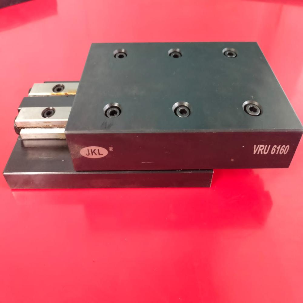 VRU 6160 CROSS ROLLER TABLE