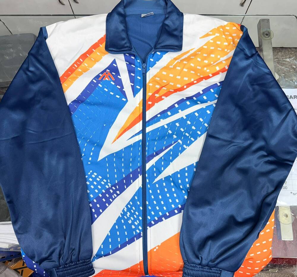 Mens Stylish Tracksuit