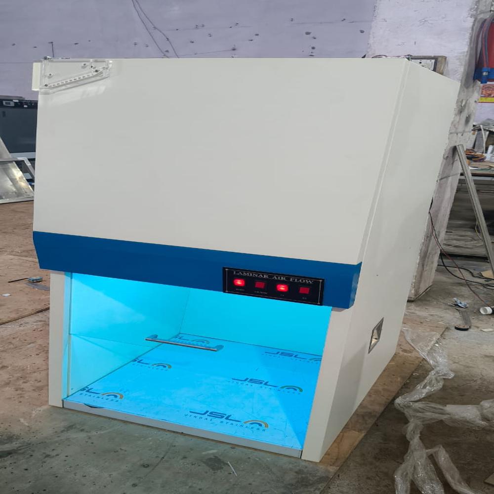 Vertical Laminar Air Flow - Accuracy: 99.997  %