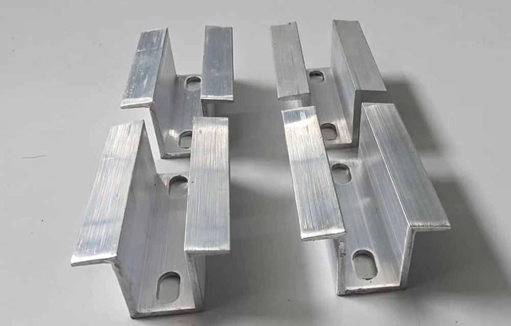 MID CLAMP DOUBLE HOLE :-35*75