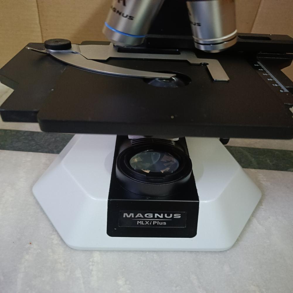MAGNUS MLXI PLUS FREEDOM TRINOCULAR MICROSCOPE