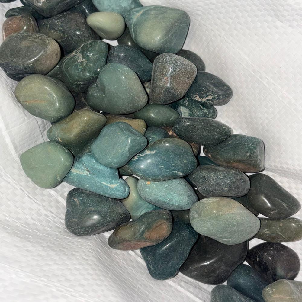 Dark Green Polished Agate Pebbles for Garden Landscaping and Outdoor Decoration in Bulk